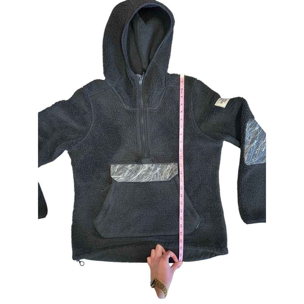 The North Face Women’s Medium Campshire Hoodie Black 1/4 Zip Sherpa Pullover - Picture 4 of 11